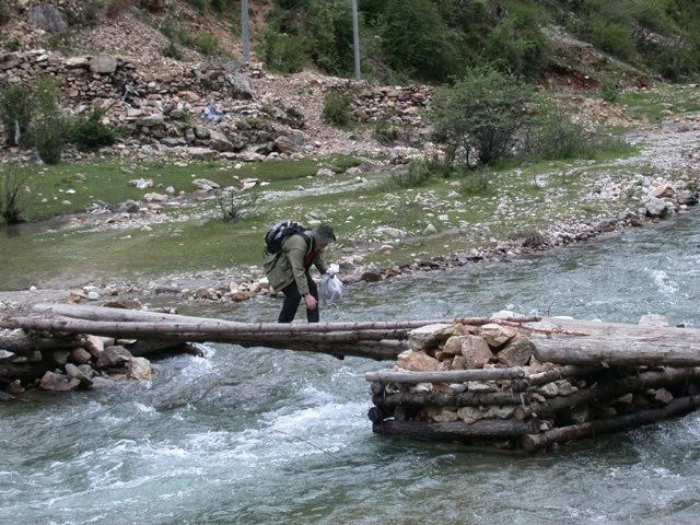 danba-gorge-bridge