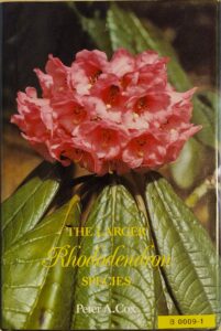 B0009 – The Larger Species of Rhododendron. Peter Cox, 1990